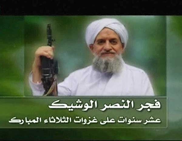 Egpcio Ayman al-Zawahiri, lder da al-Qaeda, em imagem retirada de vdeo divulgado nesta segunda-feira (12). (Foto: Reuters)
